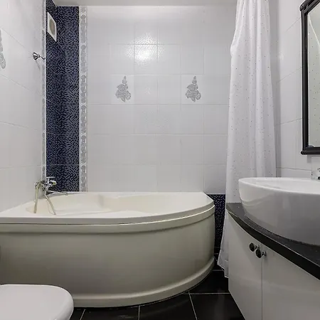 Naukova Street Apartment